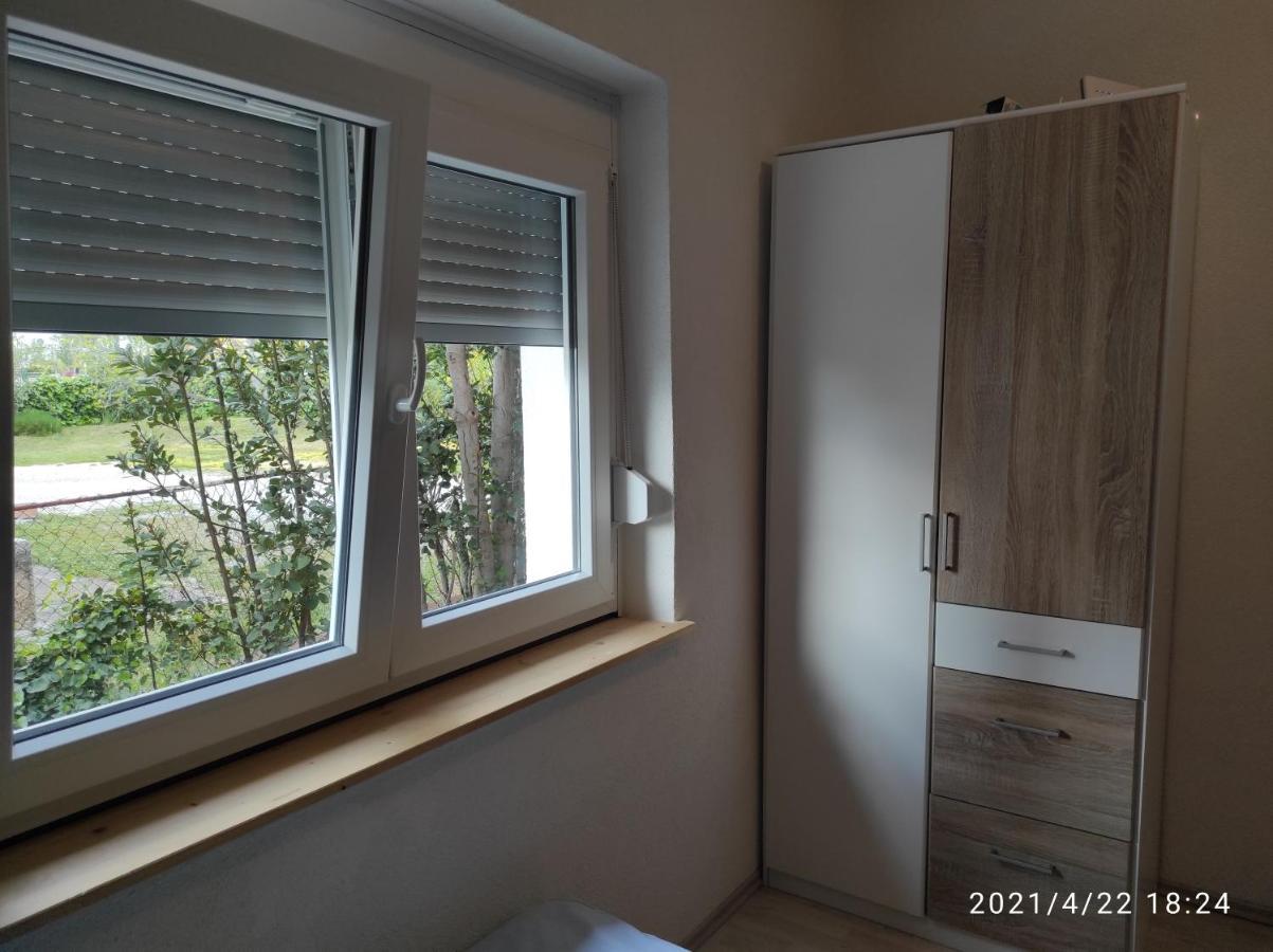 Apartmani Quattro Starigrad Exterior photo