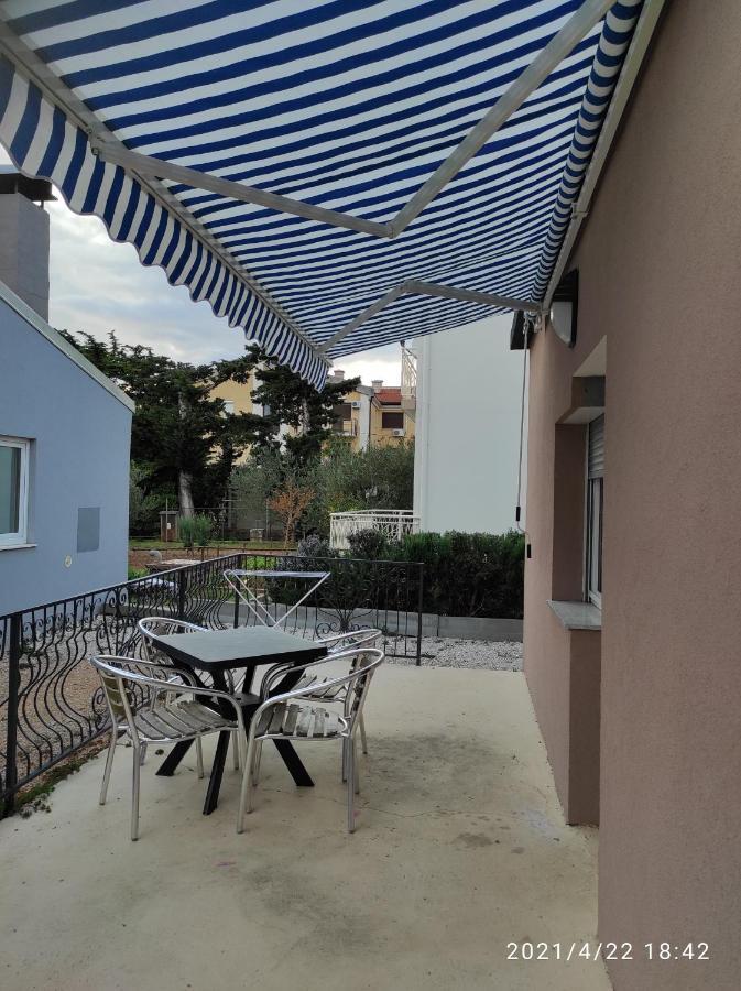 Apartmani Quattro Starigrad Exterior photo