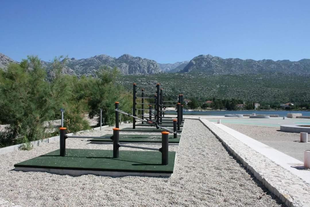 Apartmani Quattro Starigrad Exterior photo